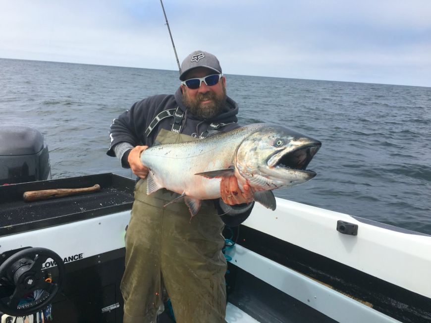 salmon fishing Vancouver island